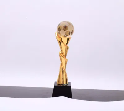 Benutzerdefinierter Sport-Fußballspiel-Harz-Trophäen-Award-Kristall-Fußball